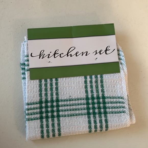 New, Never Been Used, Set of 2 Dish Cloths, Kitchen Set, Green, White, Checkered - Picture 4 of 4